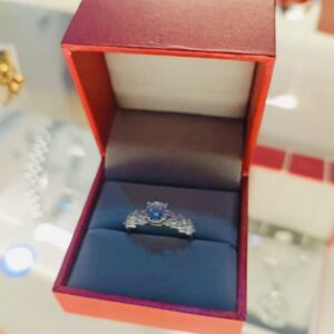 انگشتر نقره‌ای زنانه در افغانستان 