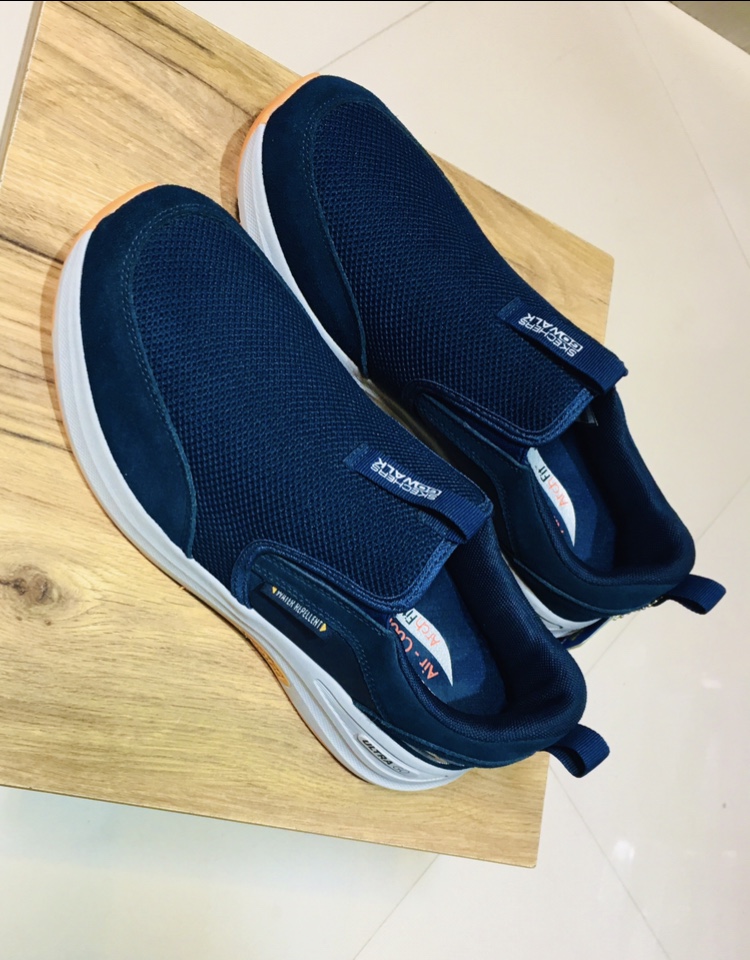 کفش مردانه اسکیچرز  Gowalk
