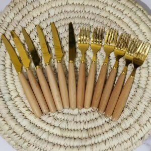 کارد وچنگال دسته بامبو تیغه طلایی