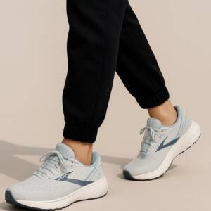 کفش BROOKS GHOST در افغانستان